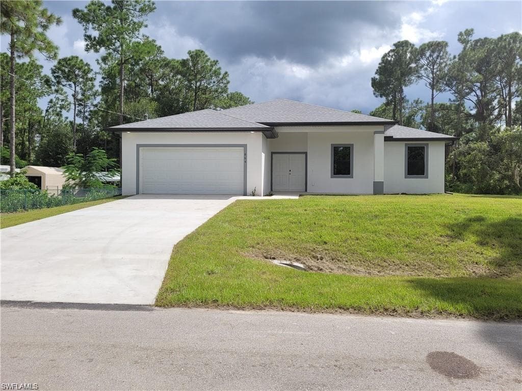 922 Asther ST E LEHIGH ACRES, FL 33974