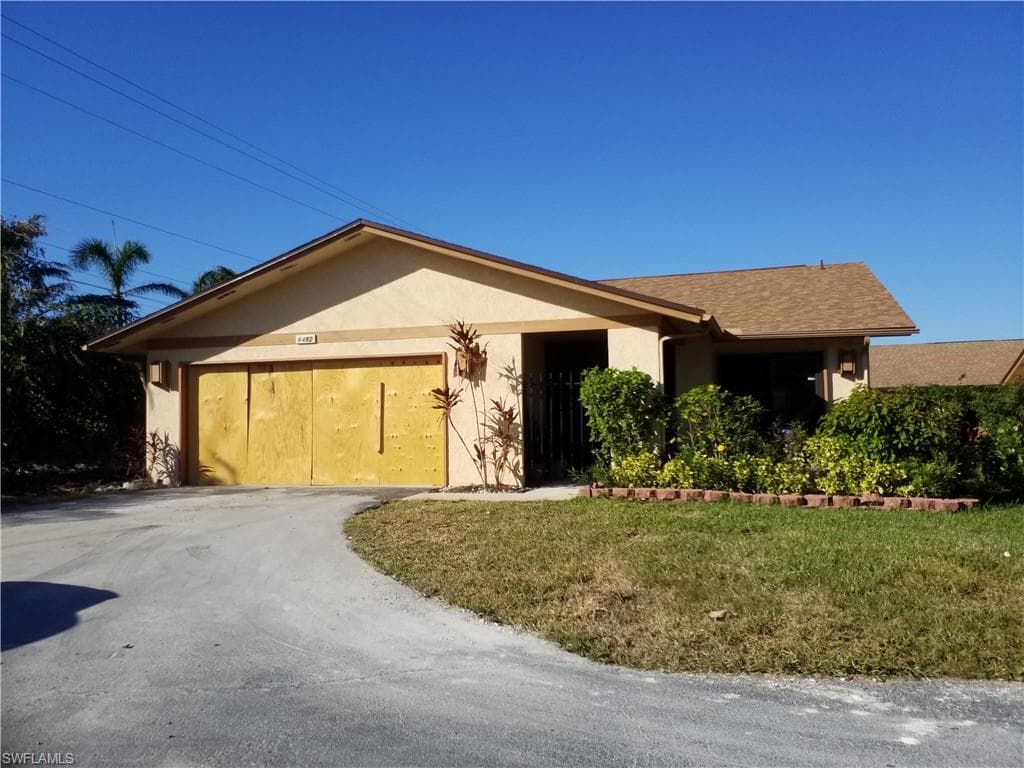 6482 Royal Woods DR FORT MYERS, FL 33908