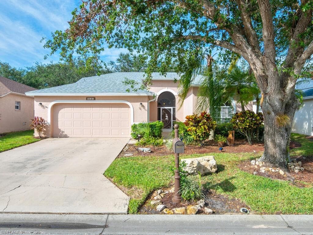 9197 Coachhouse LN ESTERO, FL 33928