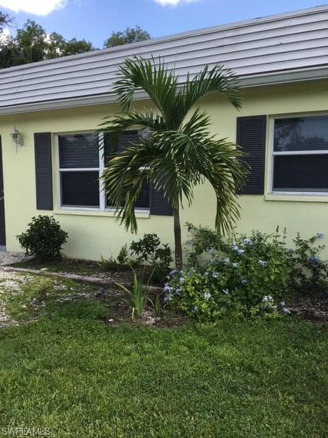 826 Indiana AVE FORT MYERS, FL 33919