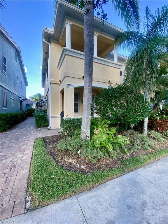 15594 Latitude DR BONITA SPRINGS, FL 34135