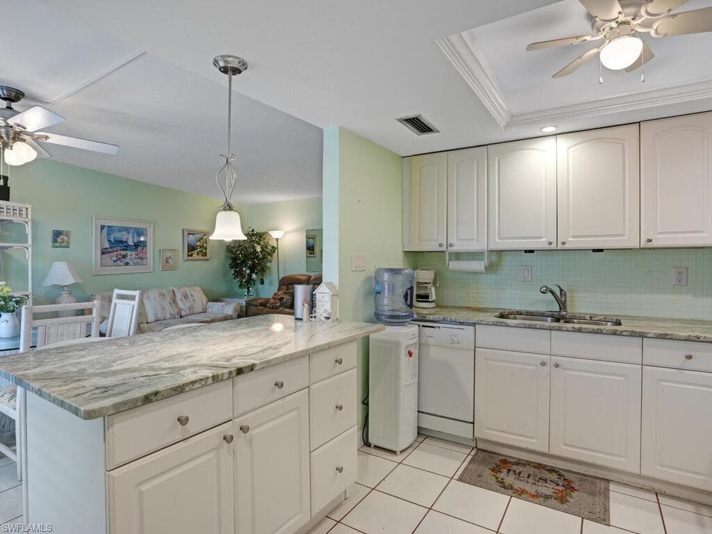 2244 Winkler AVE 105 FORT MYERS, FL 33901