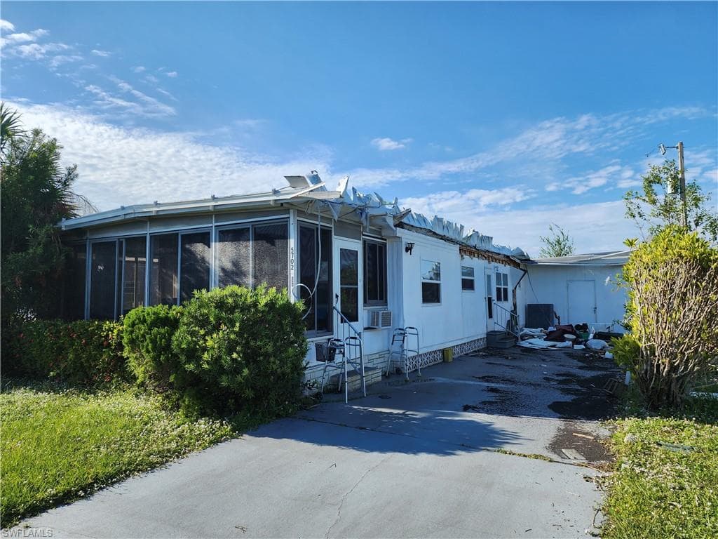 5702 Captain John Smith LOOP NORTH FORT MYERS, FL 33917