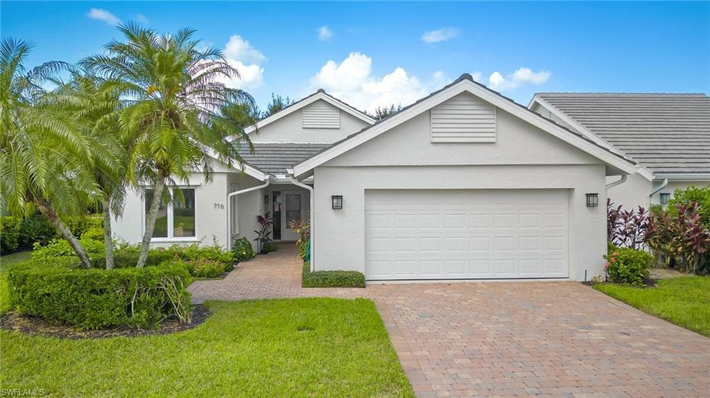 716 HEATHERY LN NAPLES, FL 34108
