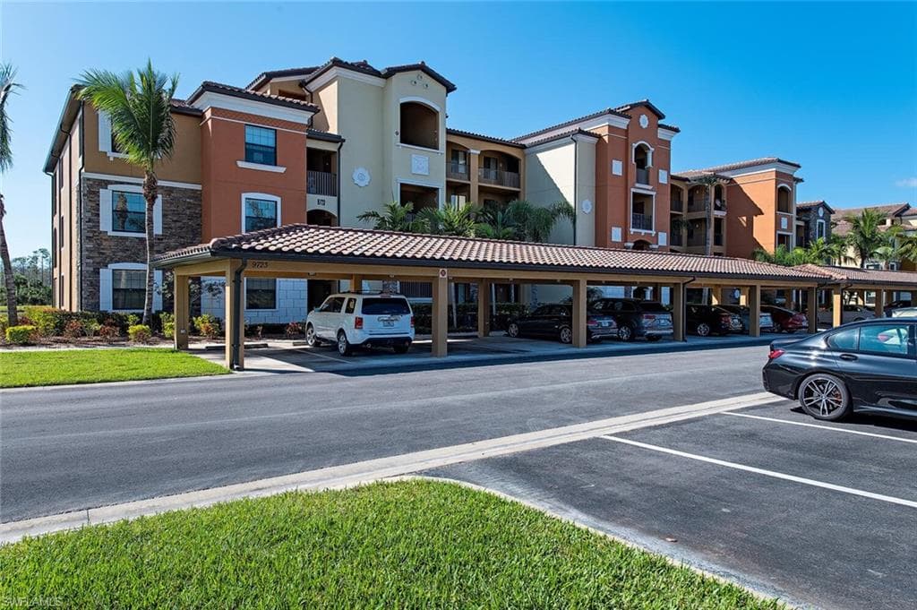 9723 Acqua CT 311 NAPLES, FL 34113