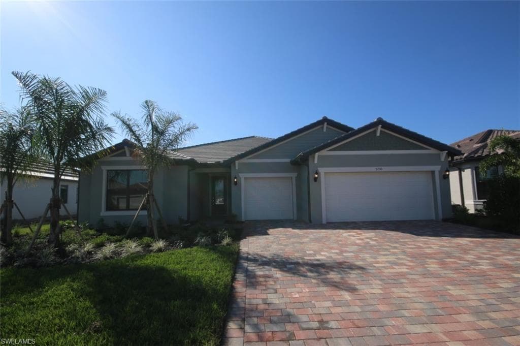 5730 Legendary LN IMMOKALEE, FL 34142