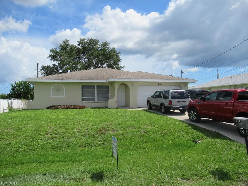 234 SW 29th ST CAPE CORAL, FL 33914