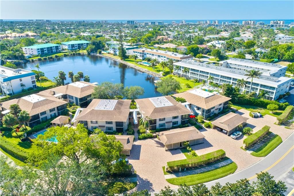 3131 Riviera DR B-204 NAPLES, FL 34103