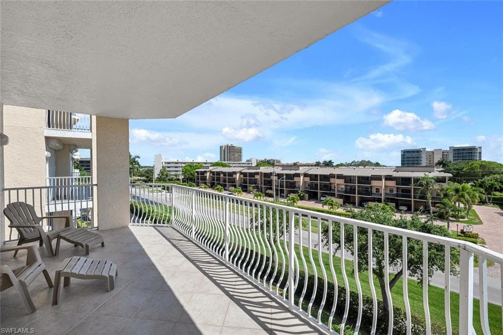 1111 Swallow AVE 1-401 MARCO ISLAND, FL 34145
