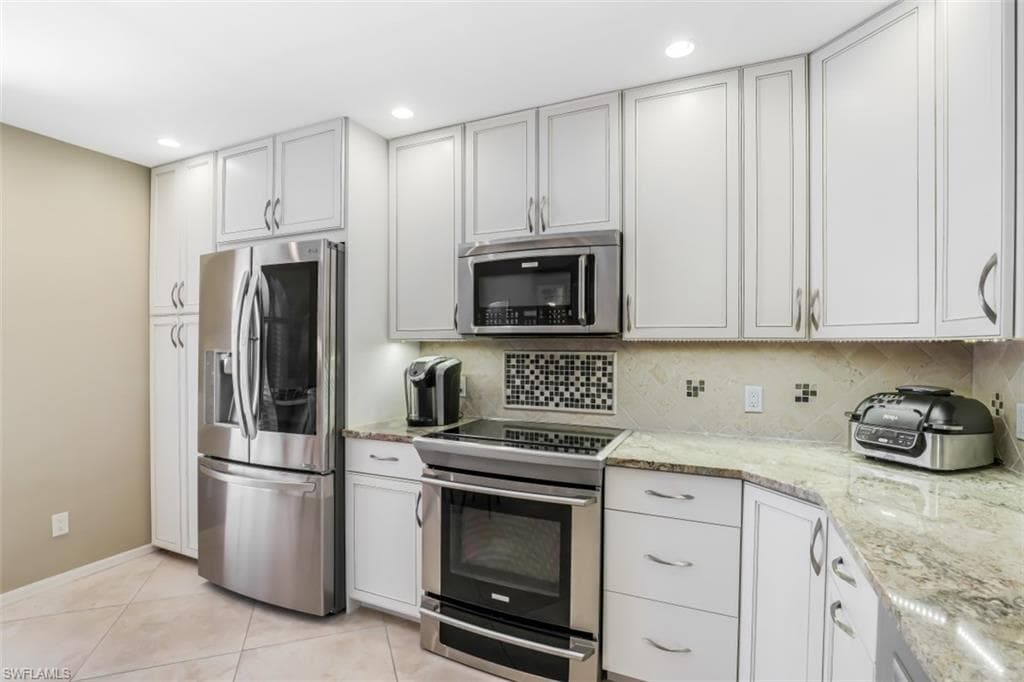 505 Mardel DR 112 NAPLES, FL 34104