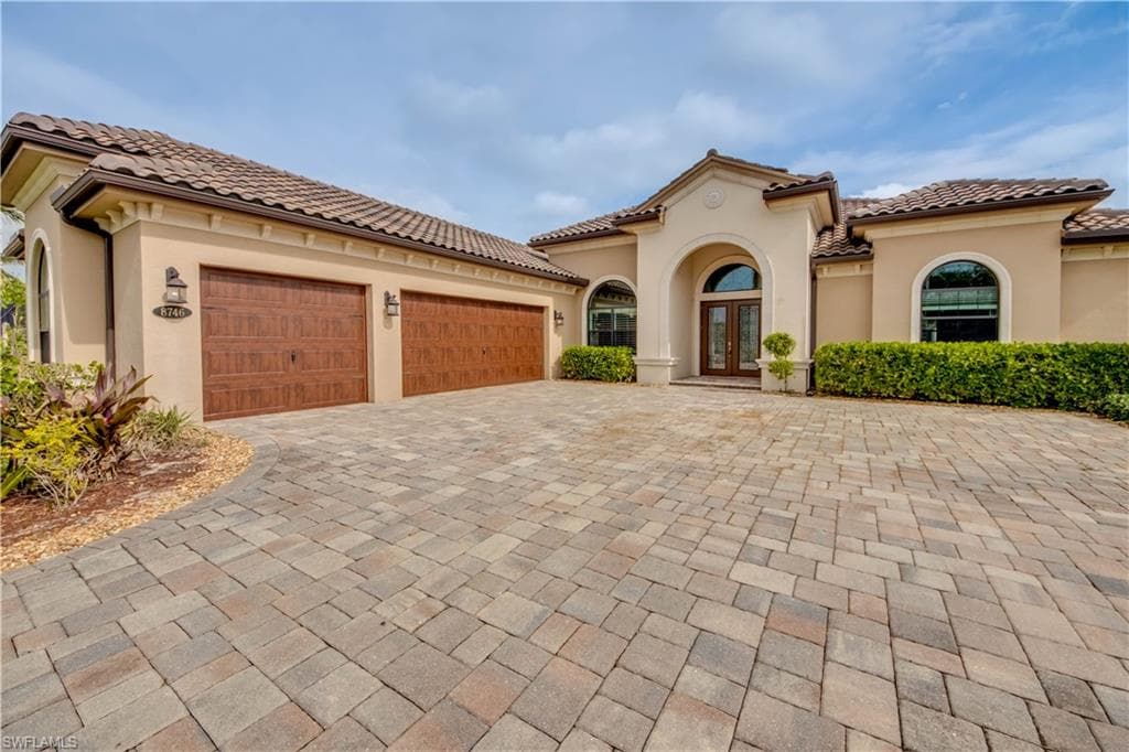 8746 Belle Meade DR FORT MYERS, FL 33908