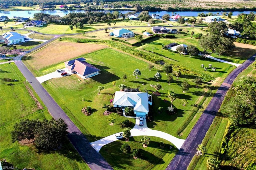 5250 Emmitts RUN FORT DENAUD, FL 33935