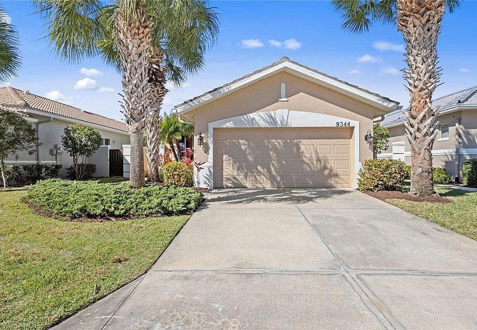 9344 Trieste DR FORT MYERS, FL 33913