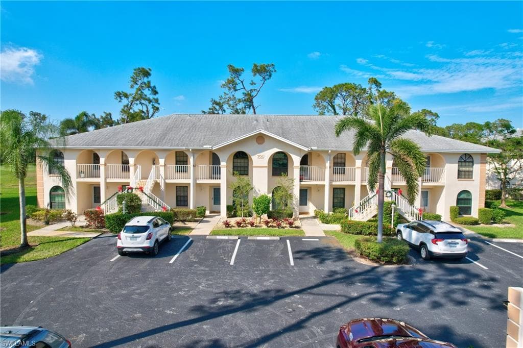 701 Augusta BLVD 4 NAPLES, FL 34113