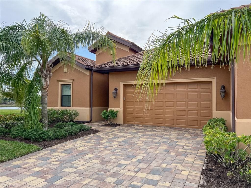 11137 Esteban DR FORT MYERS, FL 33912