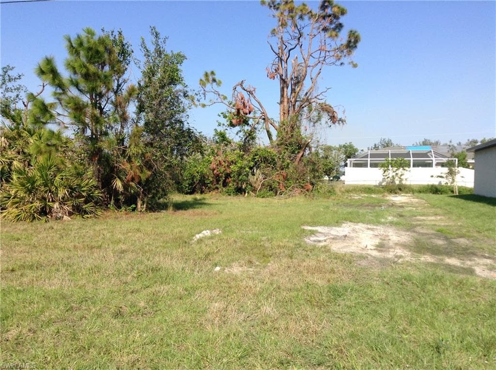 2631 4th TER CAPE CORAL, FL 33991