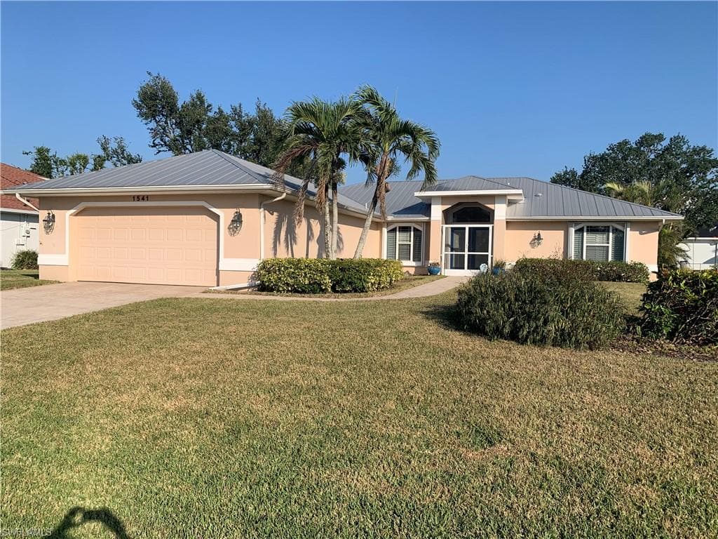 1541 NW 25th AVE CAPE CORAL, FL 33993