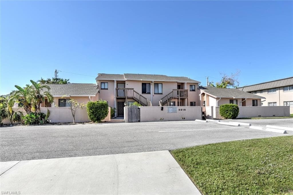 4616 SE 6th AVE 104 CAPE CORAL, FL 33904