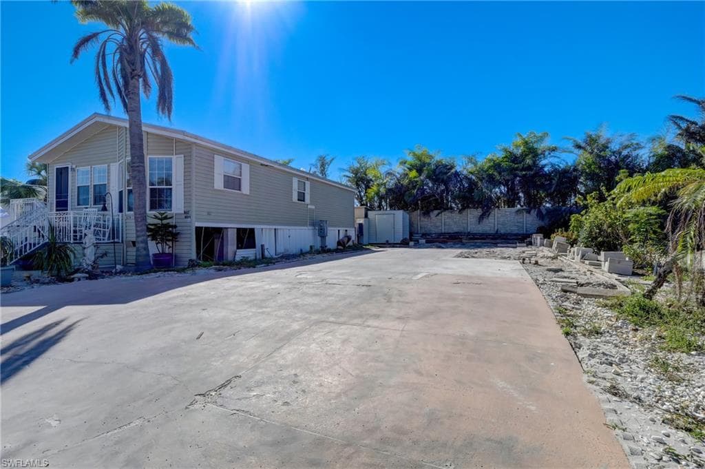 5232 White Sky CIR FORT MYERS, FL 33908