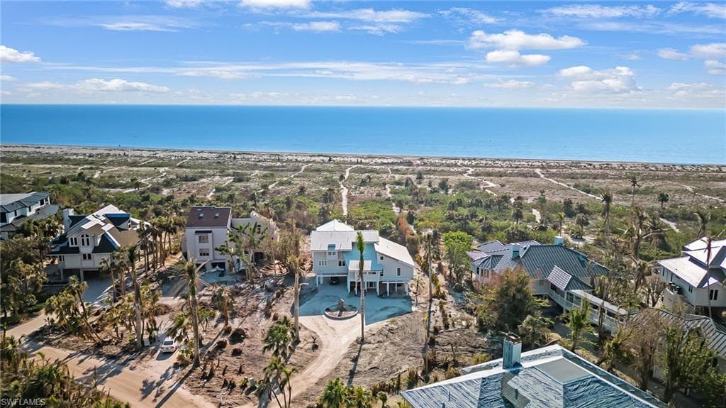 1320 Seaspray LN SANIBEL, FL 33957