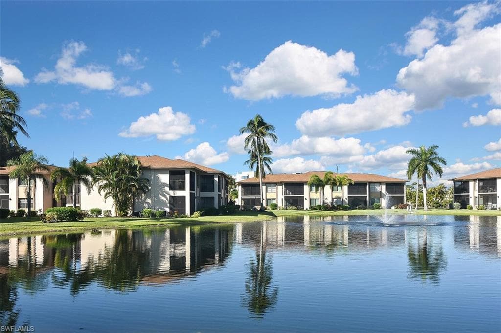 16881 Davis RD 721 FORT MYERS, FL 33908