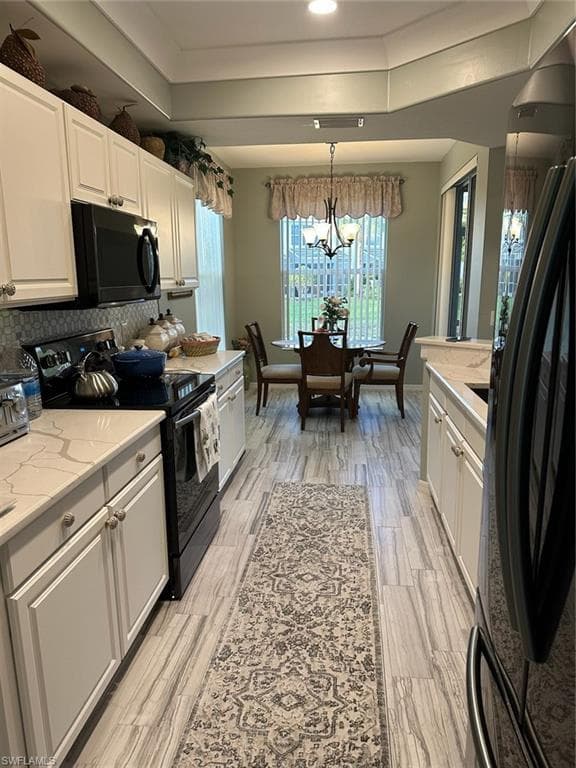 1440 Tiffany LN 2807 NAPLES, FL 34105