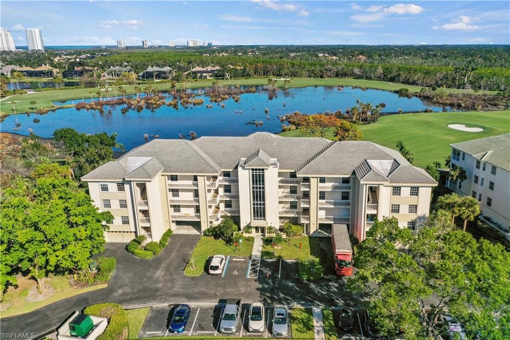 4130 Bayhead DR 106 BONITA SPRINGS, FL 34134