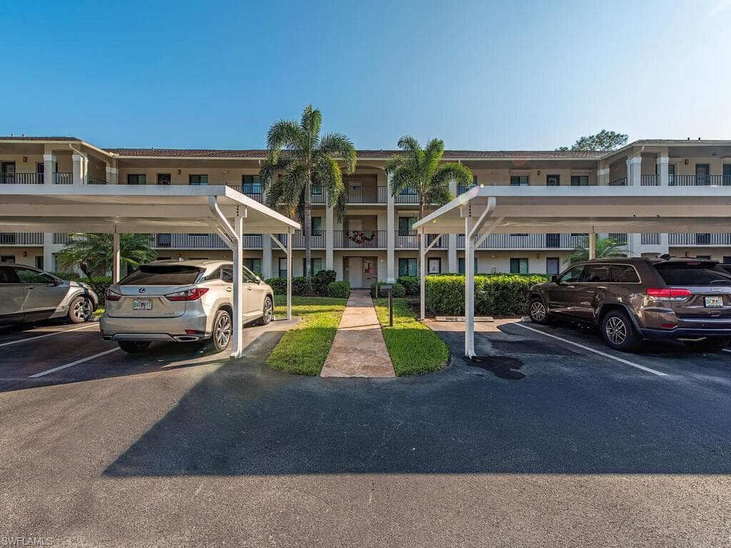 5708 Deauville CIR J305 NAPLES, FL 34112