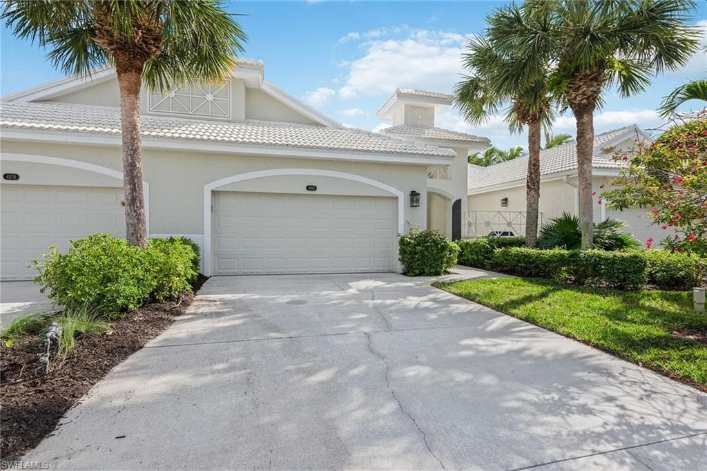 4582 Cardinal Cove LN NAPLES, FL 34114