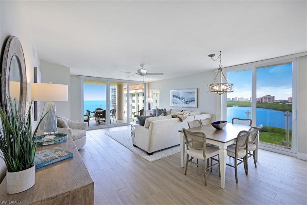 40 Seagate DR 1004 NAPLES, FL 34103