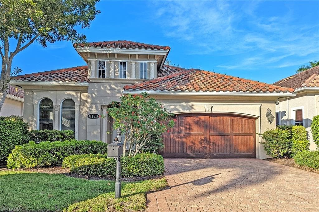 9123 Cherry Oaks LN NAPLES, FL 34114