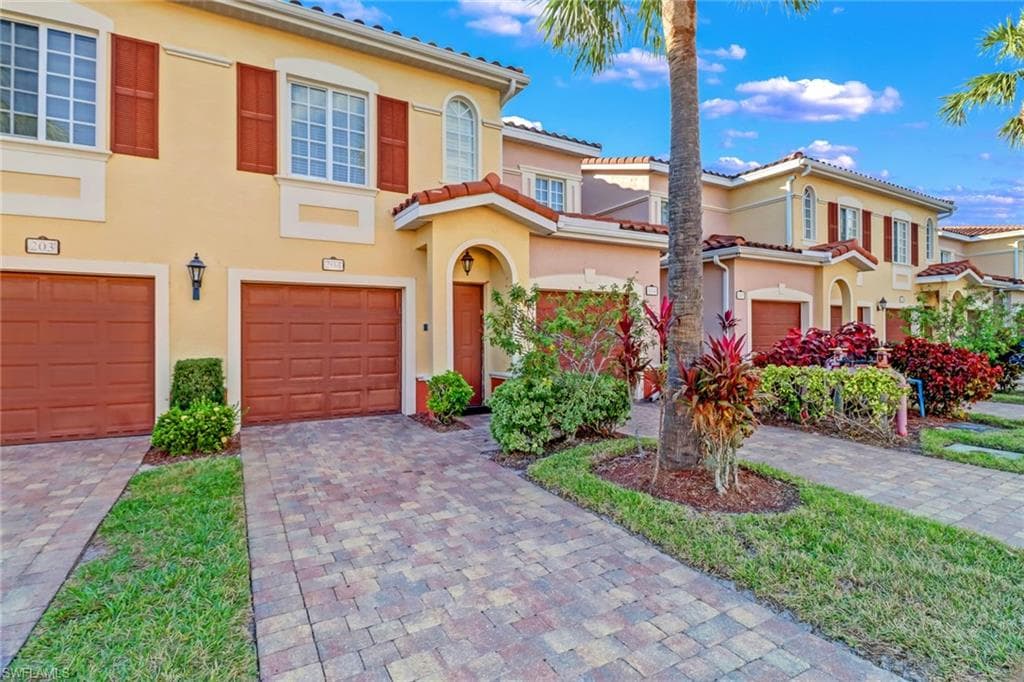 10101 Villagio Palms WAY 204 ESTERO, FL 33928