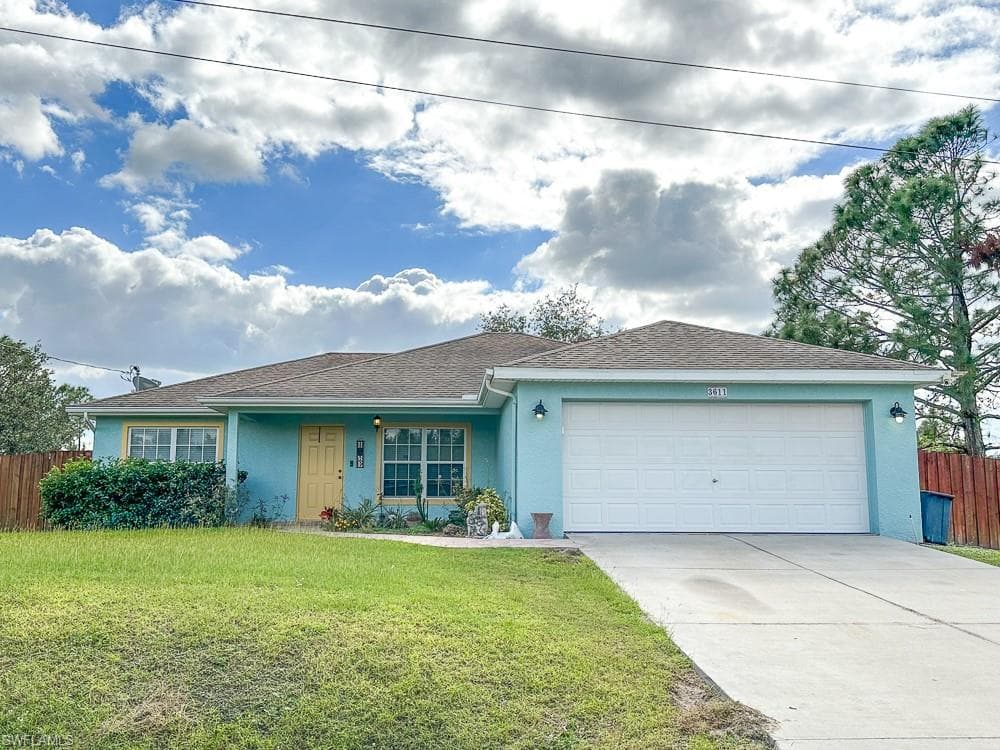 3611 18th ST W LEHIGH ACRES, FL 33971