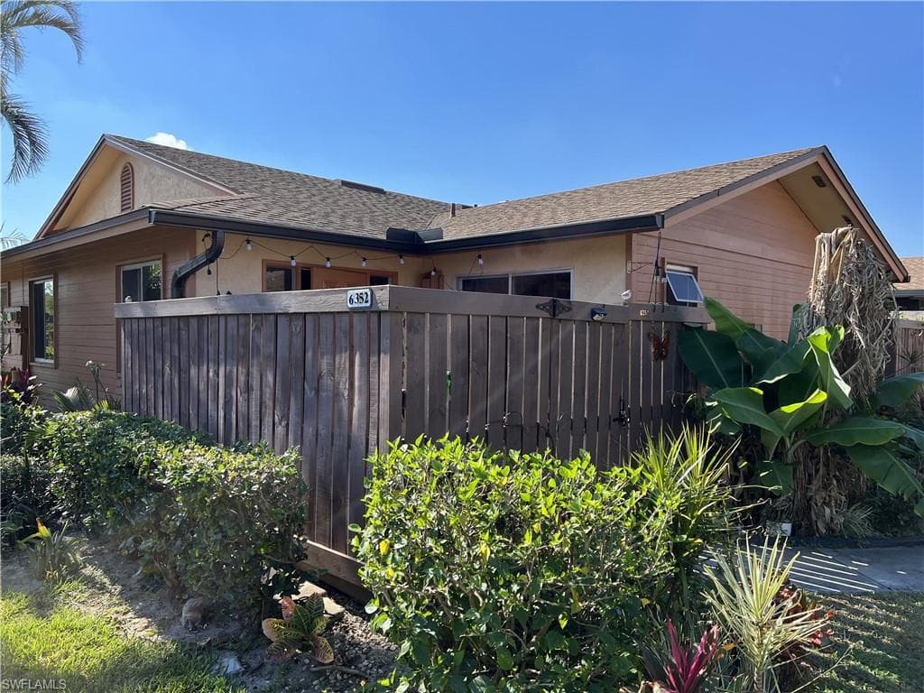 6352 Royal Woods DR FORT MYERS, FL 33908