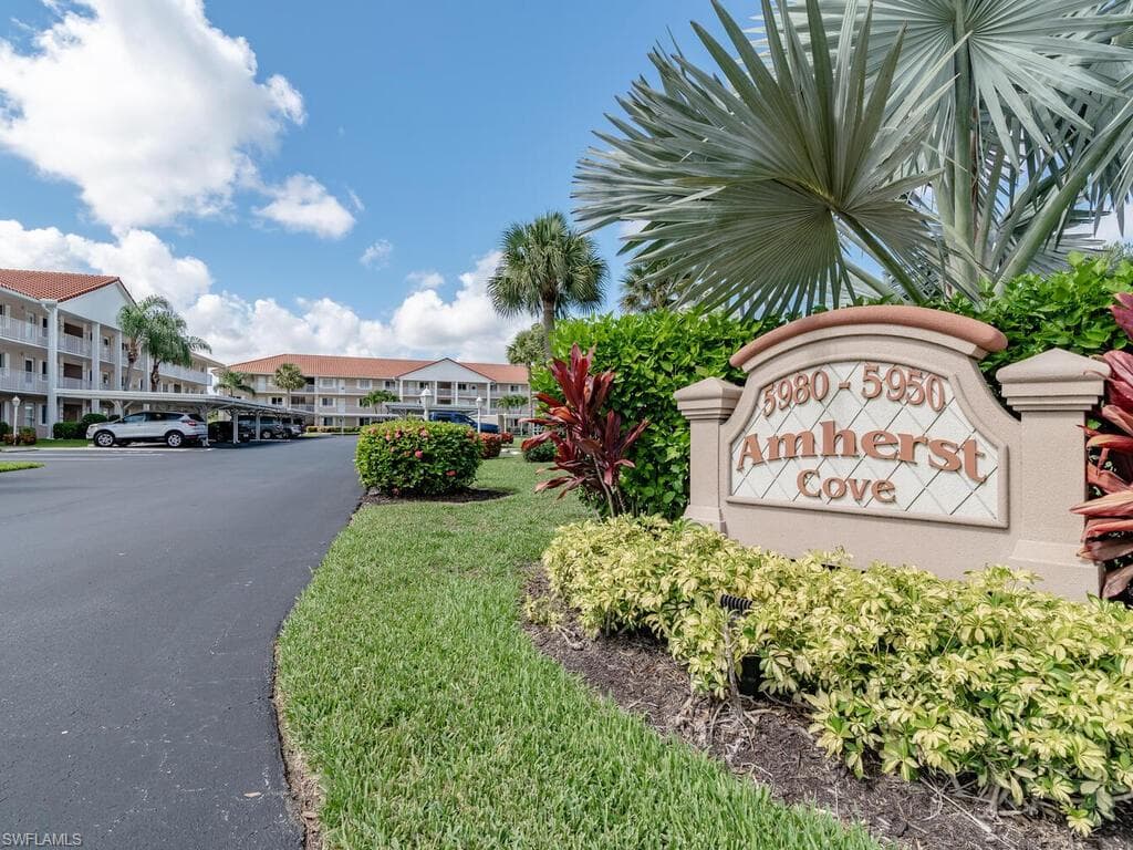 5970 Amherst DR C202 NAPLES, FL 34112