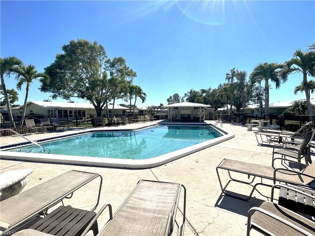 5549 Hamlet LN FORT MYERS, FL 33919