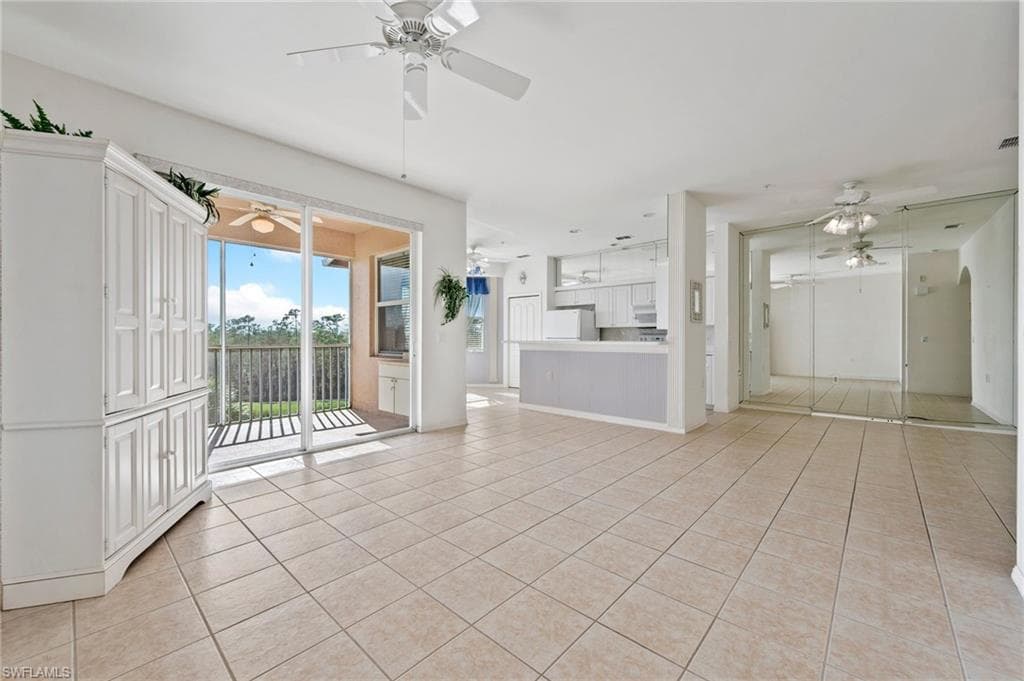 3830 Sawgrass WAY 2942 NAPLES, FL 34112