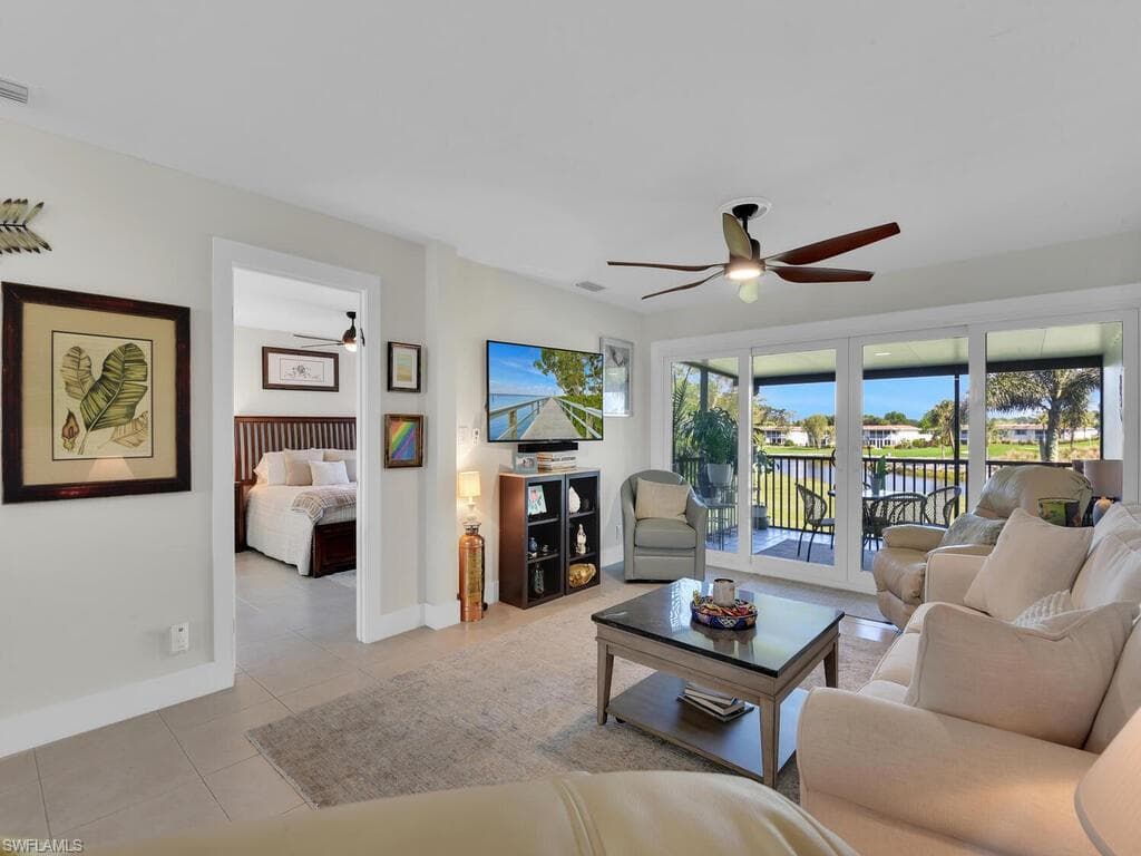 173 Penny LN 3144 NAPLES, FL 34112