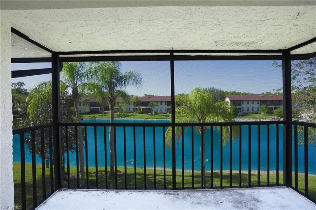 5361 Treetops DR S-204 NAPLES, FL 34113