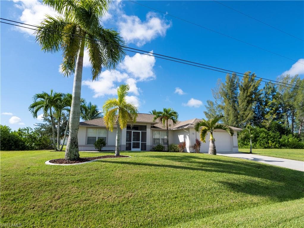 432 SE 13th TER CAPE CORAL, FL 33990