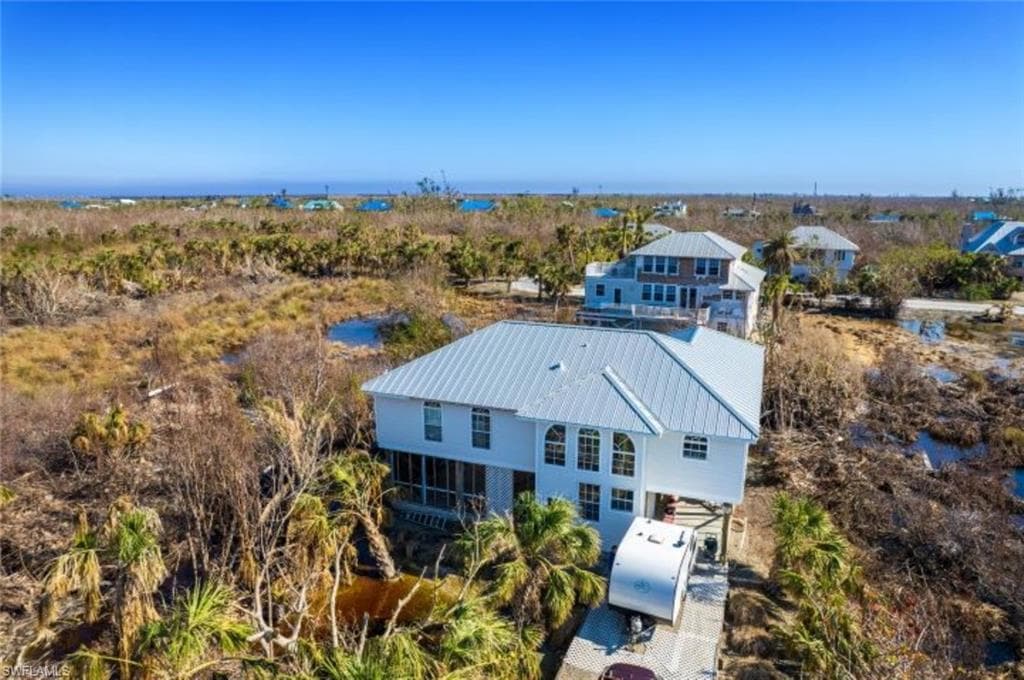 686 Spartina CT SANIBEL, FL 33957