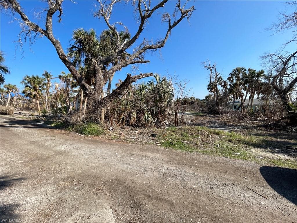 9232 Dimmick DR SANIBEL, FL 33957