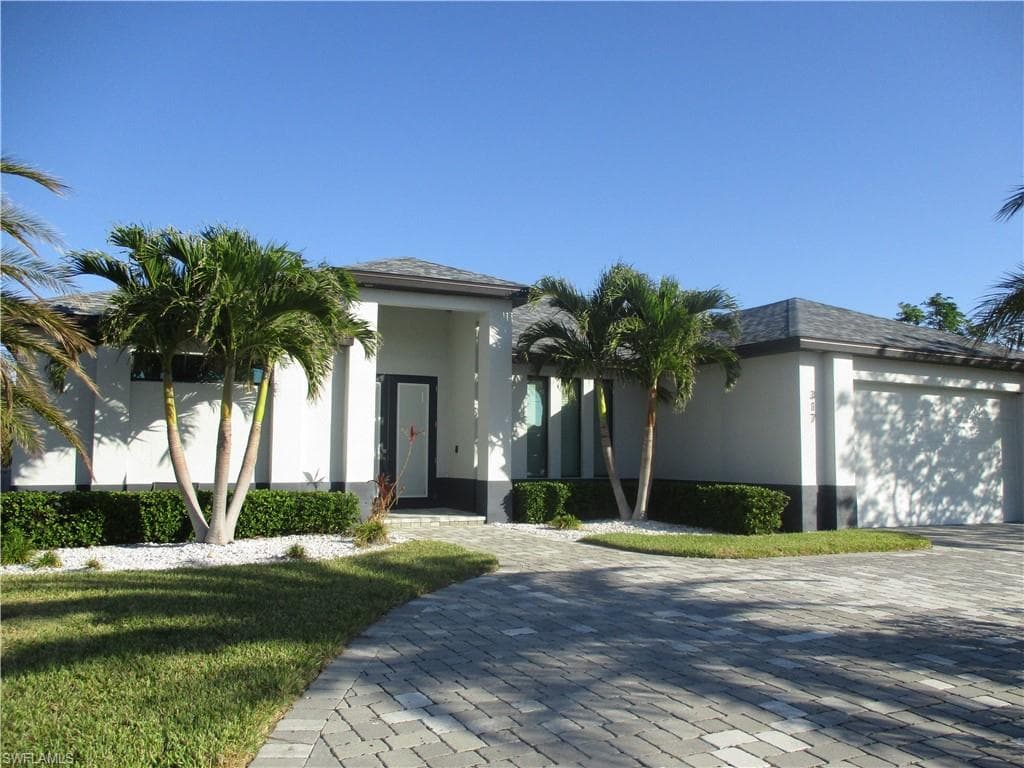 317 Kamal PKWY CAPE CORAL, FL 33904