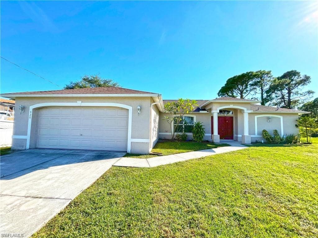 920 NE 36th TER CAPE CORAL, FL 33909