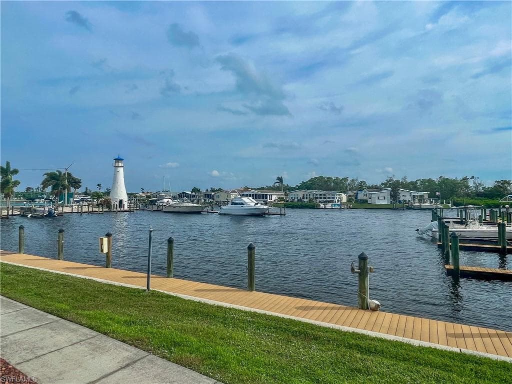 14705 Constitution WAY NORTH FORT MYERS, FL 33917