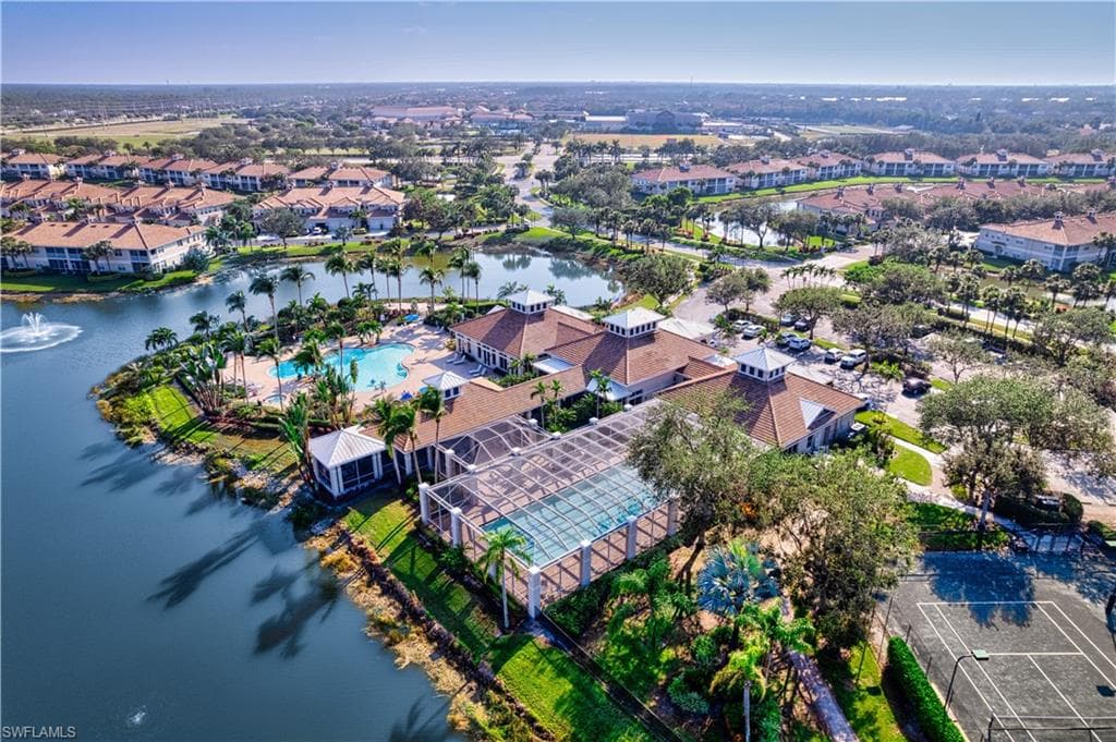 3048 Horizon LN 1105 NAPLES, FL 34109