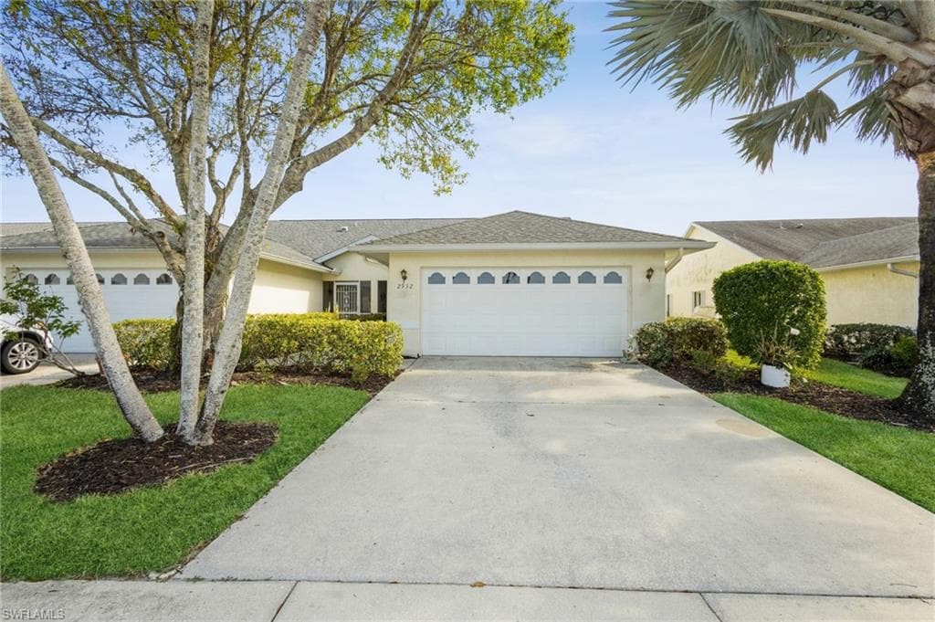 2932 Crown Pointe BLVD 16-2 NAPLES, FL 34112