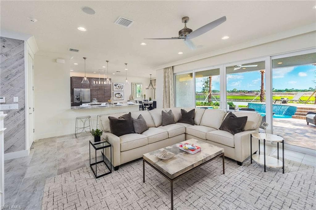 20124 Camellia Crosse LN ESTERO, FL 33928