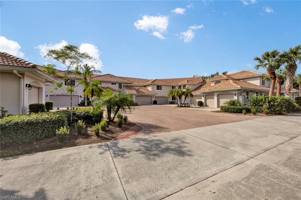 24300 Sandpiper Isle WAY 105 BONITA SPRINGS, FL 34134
