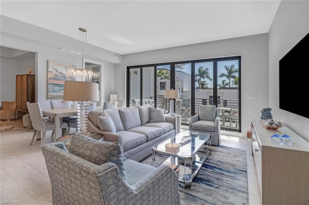 1111 Central AVE 203 NAPLES, FL 34102